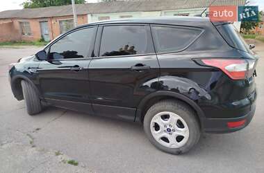 Внедорожник / Кроссовер Ford Escape 2018 в 