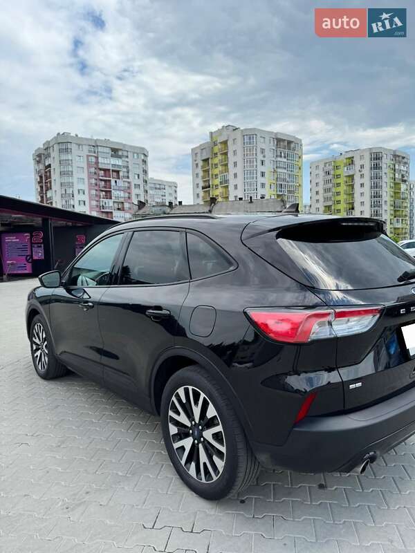 Внедорожник / Кроссовер Ford Escape 2020 в Львове
