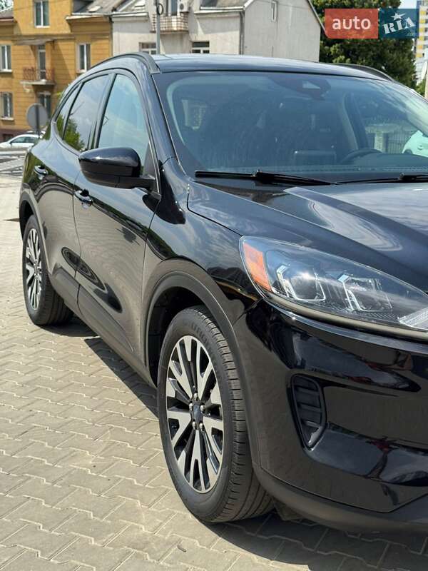 Внедорожник / Кроссовер Ford Escape 2020 в Львове