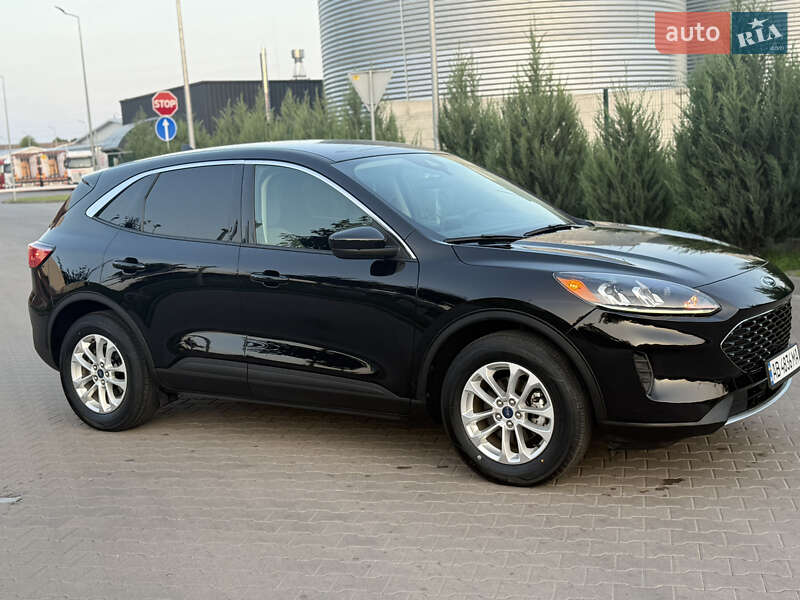 Внедорожник / Кроссовер Ford Escape 2019 в Виннице