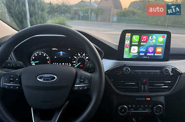 Внедорожник / Кроссовер Ford Escape 2019 в 