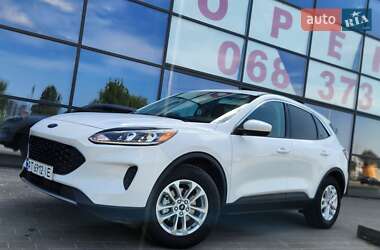 Внедорожник / Кроссовер Ford Escape 2021 в 