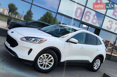 Внедорожник / Кроссовер Ford Escape 2021 в 