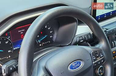 Внедорожник / Кроссовер Ford Escape 2021 в 