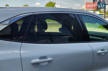 Внедорожник / Кроссовер Ford Escape 2021 в 