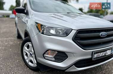 Внедорожник / Кроссовер Ford Escape 2018 в 