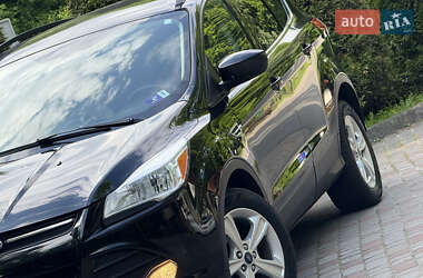 Внедорожник / Кроссовер Ford Escape 2014 в 