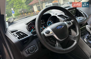 Внедорожник / Кроссовер Ford Escape 2014 в 