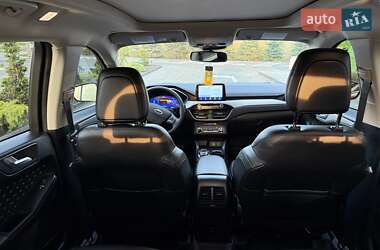 Внедорожник / Кроссовер Ford Escape 2019 в 