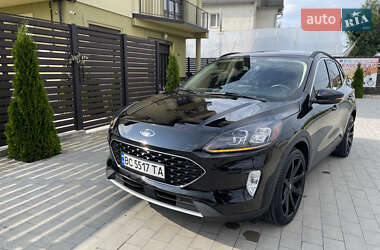 Внедорожник / Кроссовер Ford Escape 2020 в 