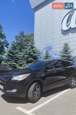 Внедорожник / Кроссовер Ford Escape 2015 в 