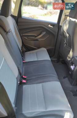 Внедорожник / Кроссовер Ford Escape 2015 в Киеве