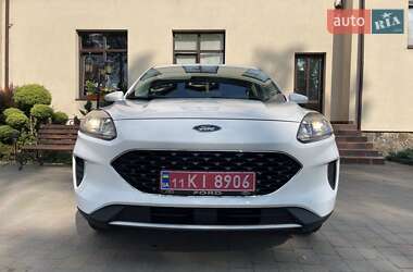 Внедорожник / Кроссовер Ford Escape 2020 в 