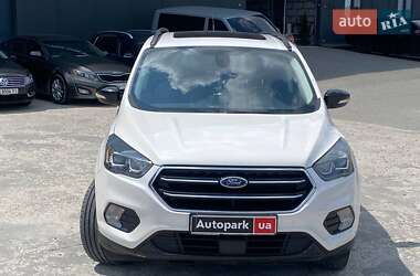 Внедорожник / Кроссовер Ford Escape 2017 в 