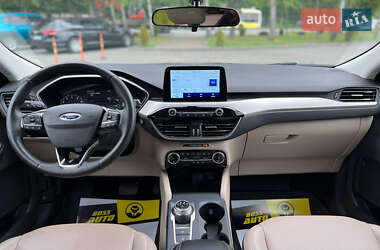 Внедорожник / Кроссовер Ford Escape 2022 в 