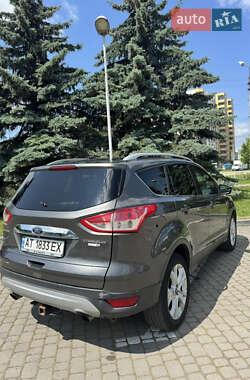 Внедорожник / Кроссовер Ford Escape 2015 в Ивано-Франковске