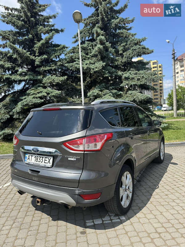 Внедорожник / Кроссовер Ford Escape 2015 в Ивано-Франковске