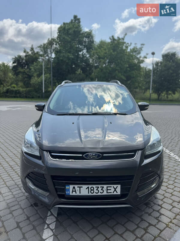 Внедорожник / Кроссовер Ford Escape 2015 в Ивано-Франковске