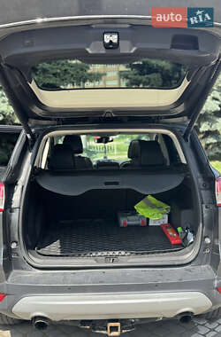 Внедорожник / Кроссовер Ford Escape 2015 в Ивано-Франковске