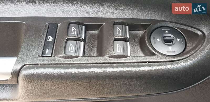 Внедорожник / Кроссовер Ford Escape 2017 в Харькове