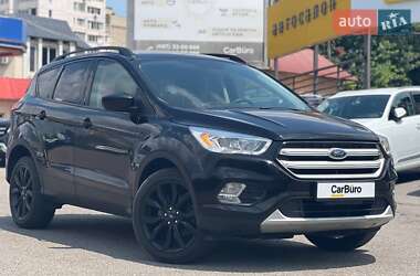 Внедорожник / Кроссовер Ford Escape 2019 в 