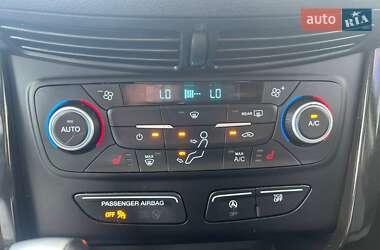 Внедорожник / Кроссовер Ford Escape 2019 в 