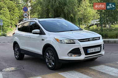 Внедорожник / Кроссовер Ford Escape 2014 в 