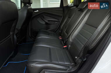 Внедорожник / Кроссовер Ford Escape 2014 в 