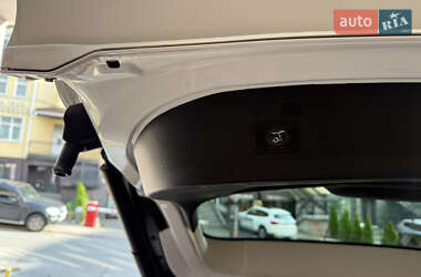 Внедорожник / Кроссовер Ford Escape 2014 в 