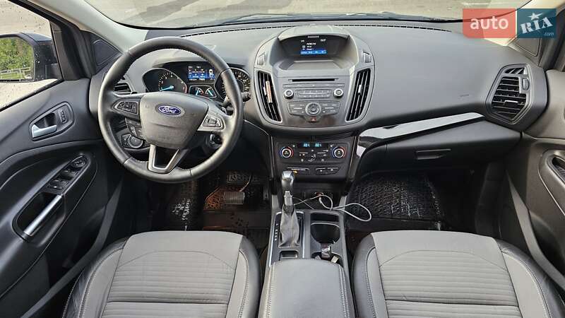 Позашляховик / Кросовер Ford Escape 2017 в Харкові