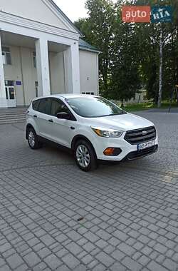 Позашляховик / Кросовер Ford Escape 2017 в Вінниці
