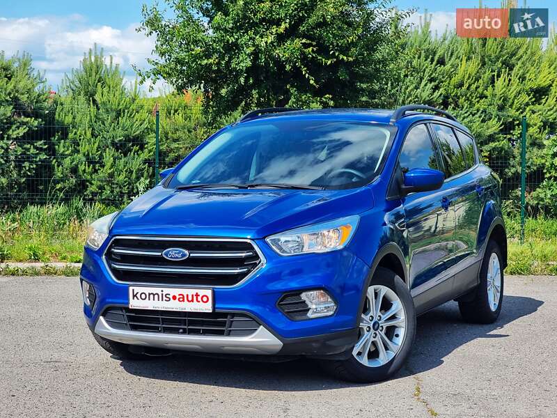 Внедорожник / Кроссовер Ford Escape 2018 в 
