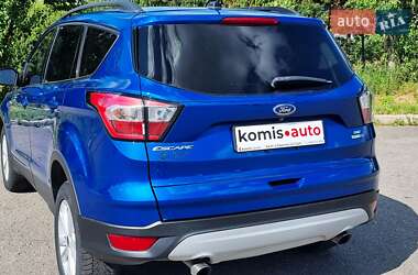 Внедорожник / Кроссовер Ford Escape 2018 в 