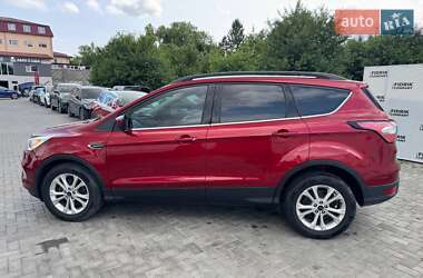 Внедорожник / Кроссовер Ford Escape 2017 в 
