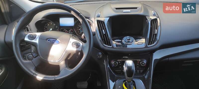 Внедорожник / Кроссовер Ford Escape 2015 в Мирополе