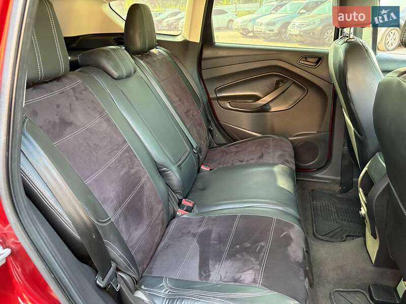 Внедорожник / Кроссовер Ford Escape 2015 в Виннице