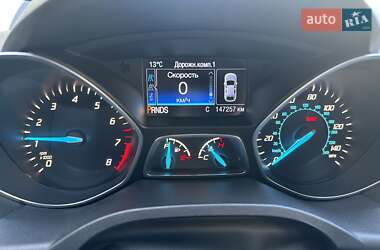 Внедорожник / Кроссовер Ford Escape 2014 в 