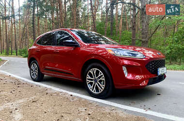 Внедорожник / Кроссовер Ford Escape 2022 в 