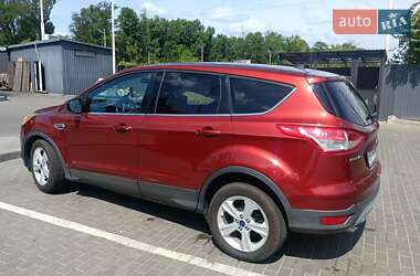Внедорожник / Кроссовер Ford Escape 2014 в 