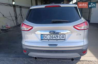 Внедорожник / Кроссовер Ford Escape 2012 в 