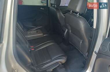 Внедорожник / Кроссовер Ford Escape 2012 в 