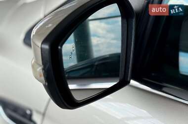 Внедорожник / Кроссовер Ford Escape 2016 в 