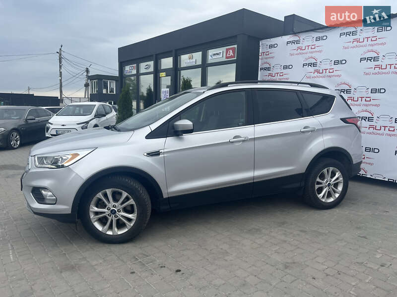 Внедорожник / Кроссовер Ford Escape 2017 в Львове