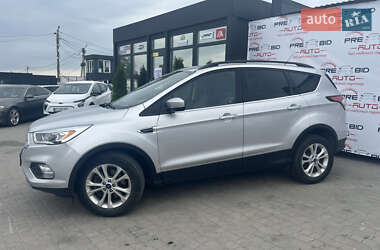 Внедорожник / Кроссовер Ford Escape 2017 в 