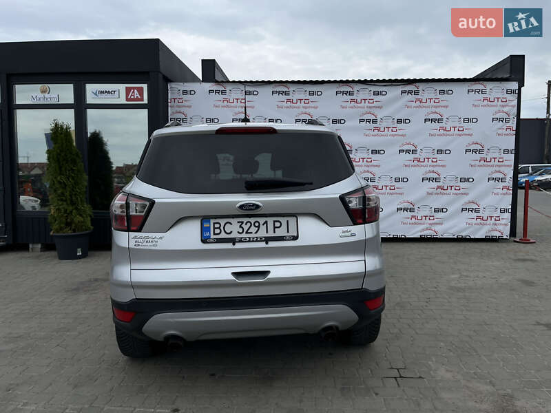 Внедорожник / Кроссовер Ford Escape 2017 в Львове
