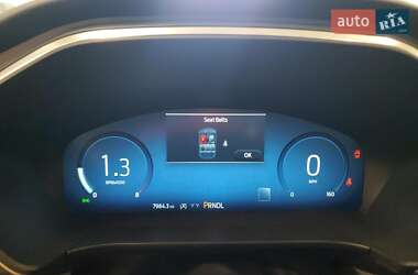 Внедорожник / Кроссовер Ford Escape 2024 в 