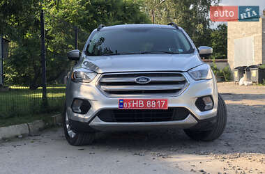 Внедорожник / Кроссовер Ford Escape 2016 в 