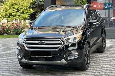 Внедорожник / Кроссовер Ford Escape 2017 в 