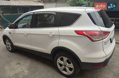 Внедорожник / Кроссовер Ford Escape 2014 в 