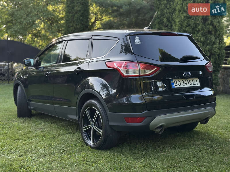 Внедорожник / Кроссовер Ford Escape 2015 в Тернополе